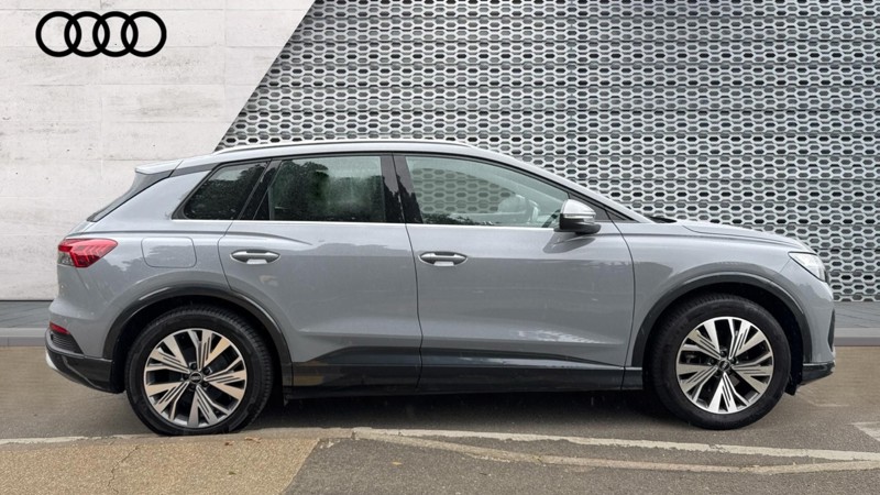 Mercedes-Benz C-Class - 4