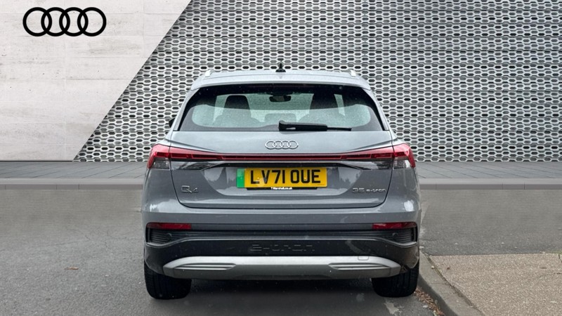 Mercedes-Benz C-Class - 11