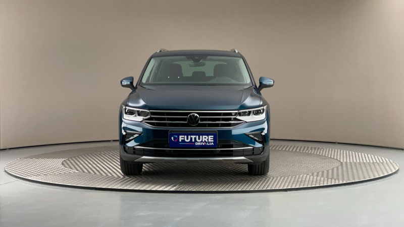 Volkswagen Tiguan - 3