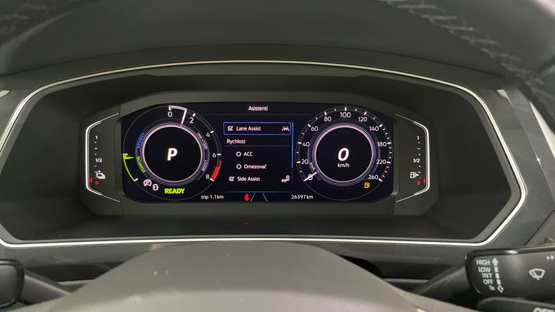 Volkswagen Tiguan - 10