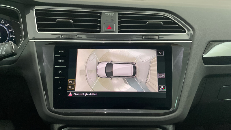 Volkswagen Tiguan - 12