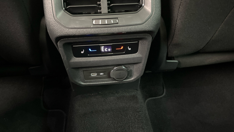 Volkswagen Tiguan - 22