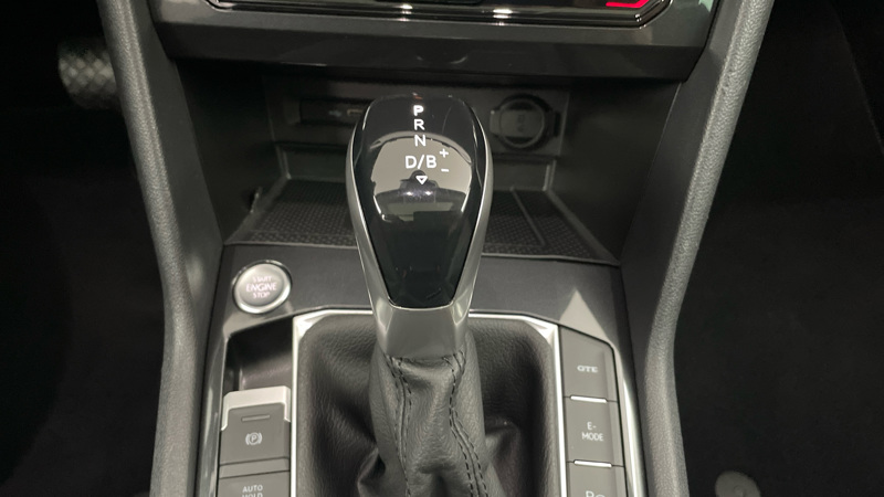 Volkswagen Tiguan - 25