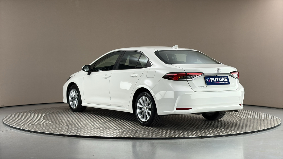 Toyota Corolla - 2