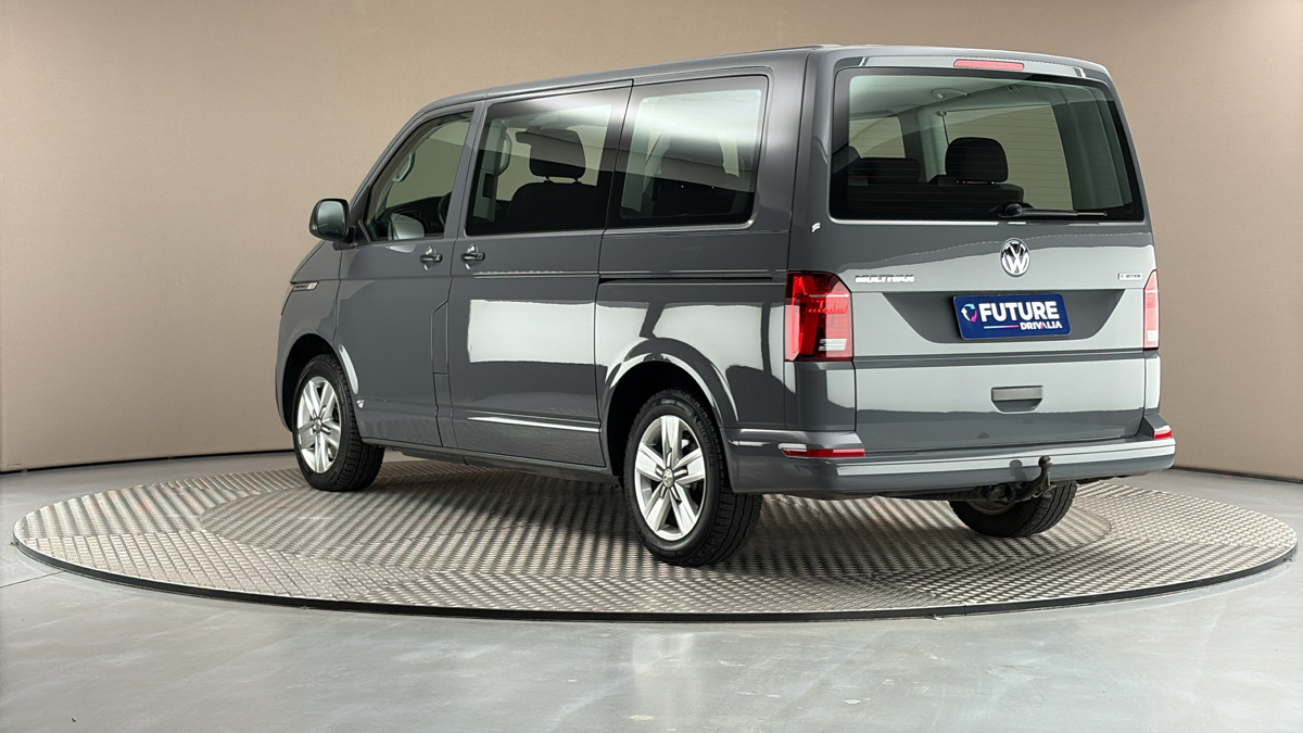 Volkswagen Multivan - 2