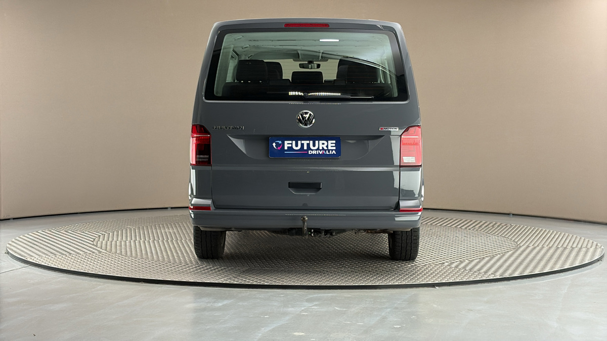 Volkswagen Multivan - 5