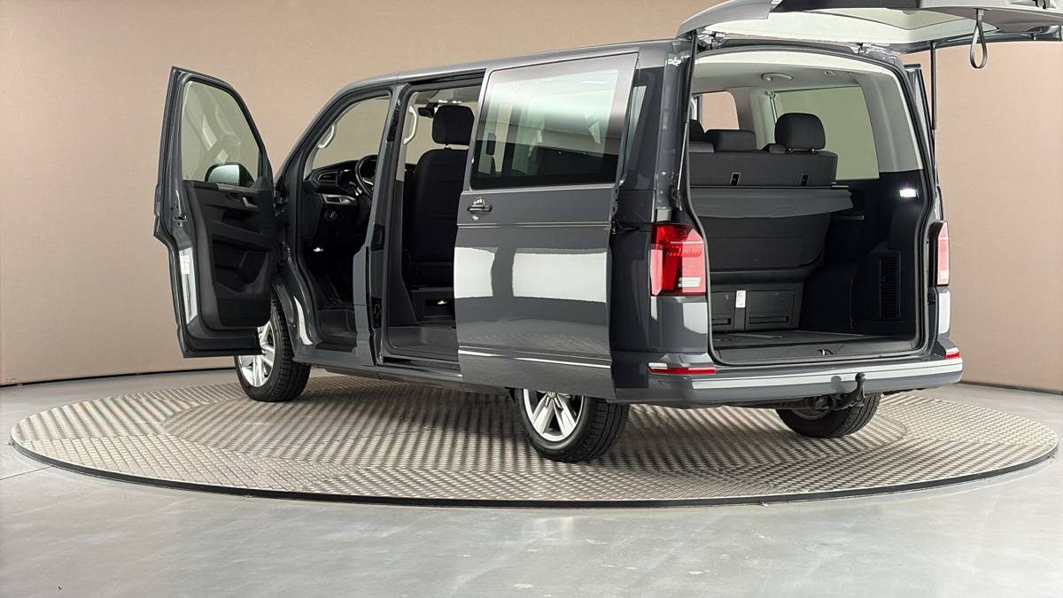 Volkswagen Multivan - 7