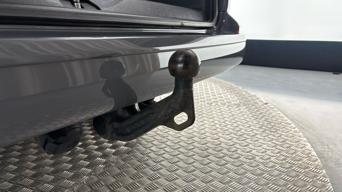 Volkswagen Multivan - 23